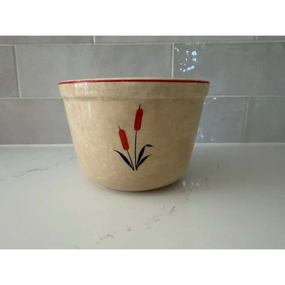 Universal Cambridge Small Mixing Bowl Red Cattails Stoneware Tan Vintage MCM
